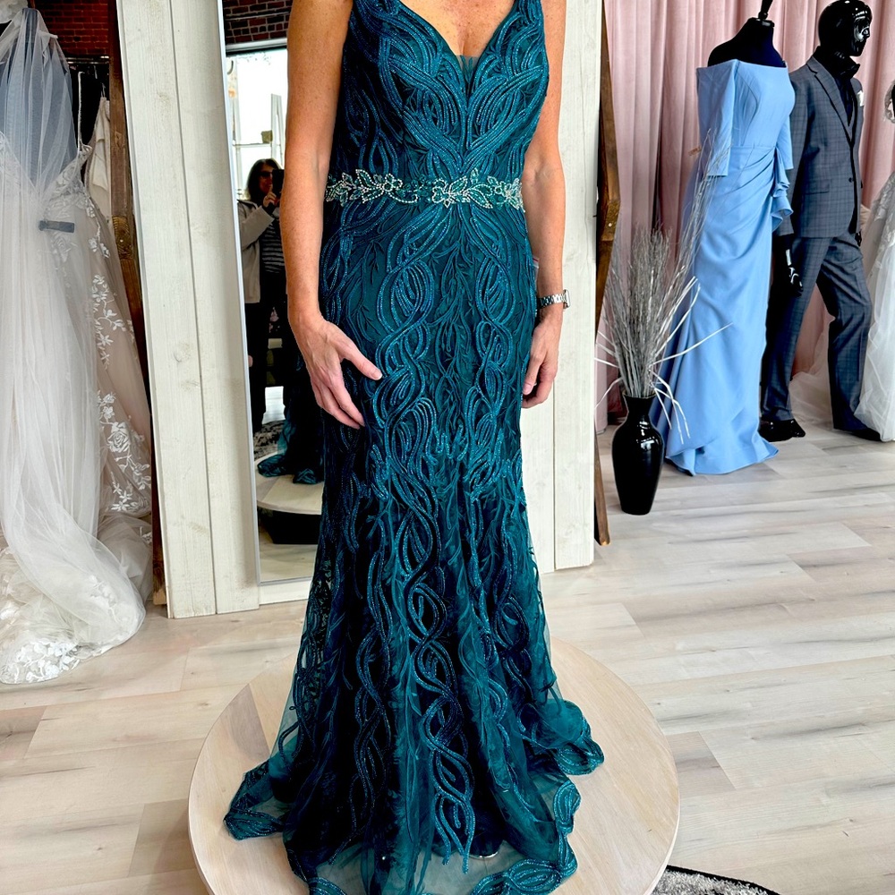Elegant Teal Evening Gown